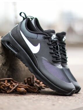 Nike Air Max Thea Runners